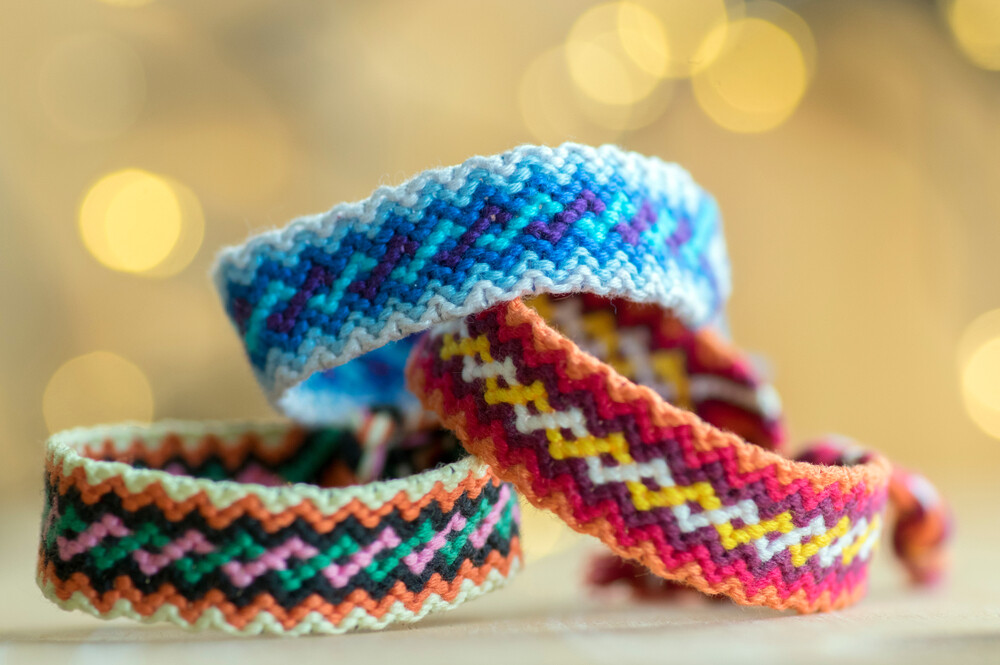 Very Easy To Make Friendship Bracelets