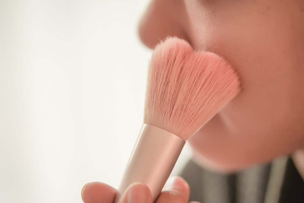 How To Apply Blush Tips For A Fresh Complexion 1027