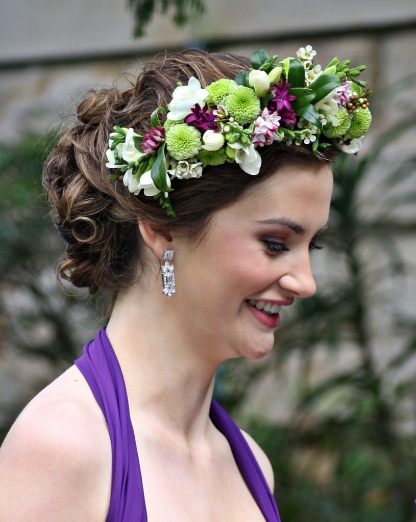 10 Best Hair Wreaths Will Conquer Your Heart